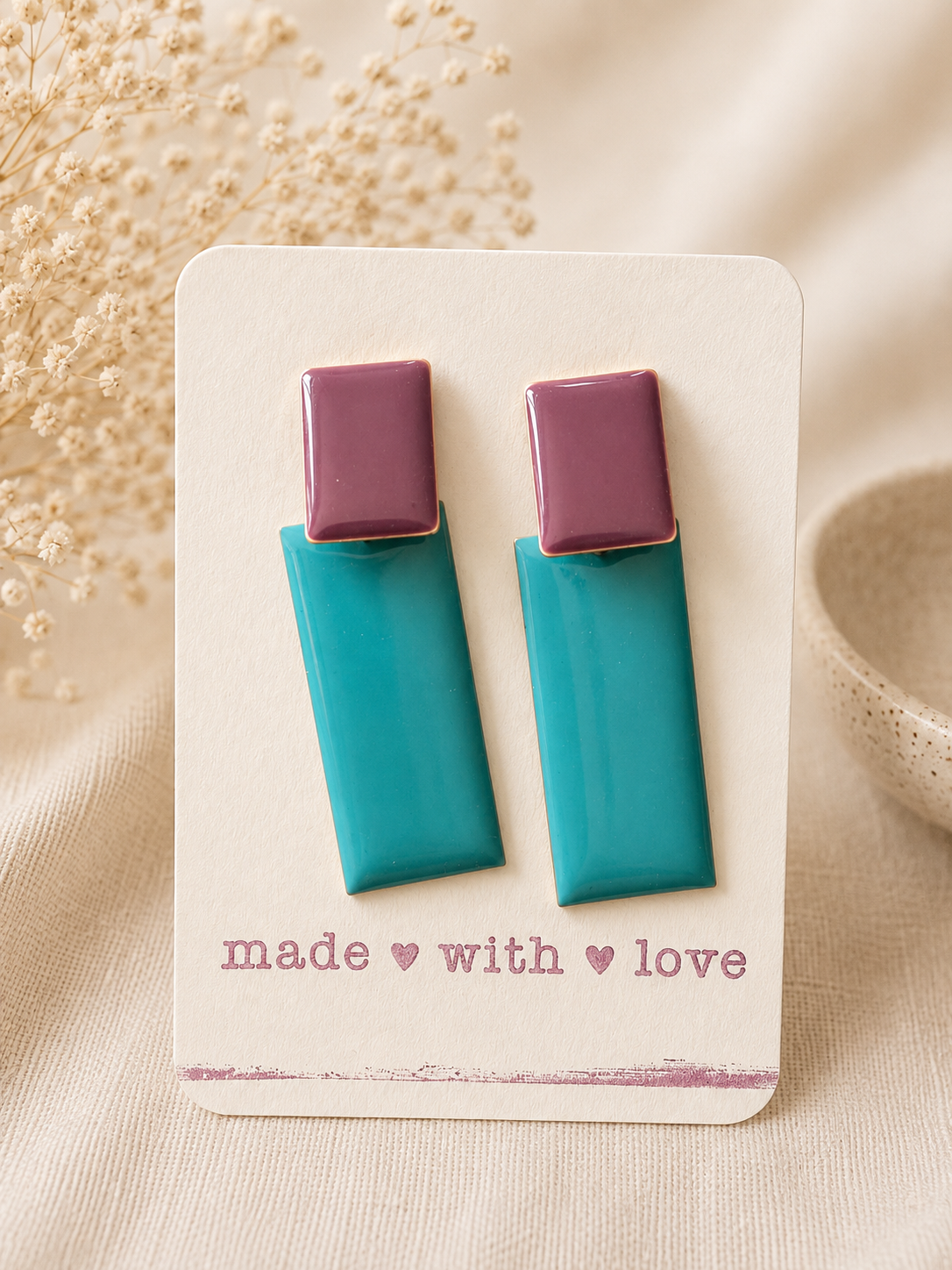 Turquoise & mauve muse